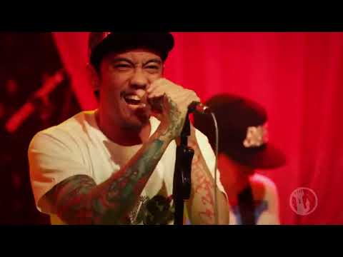 Chicosci   Fire Away live 19 East