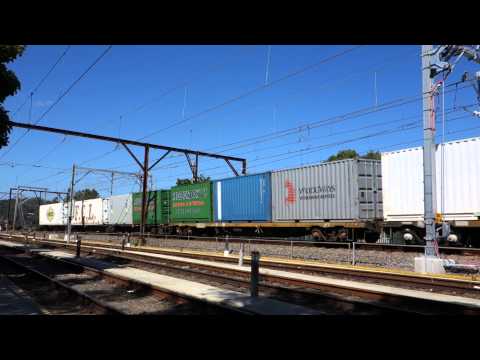 Indian Pacific NR18 leads 5BS6 - 17/1/14