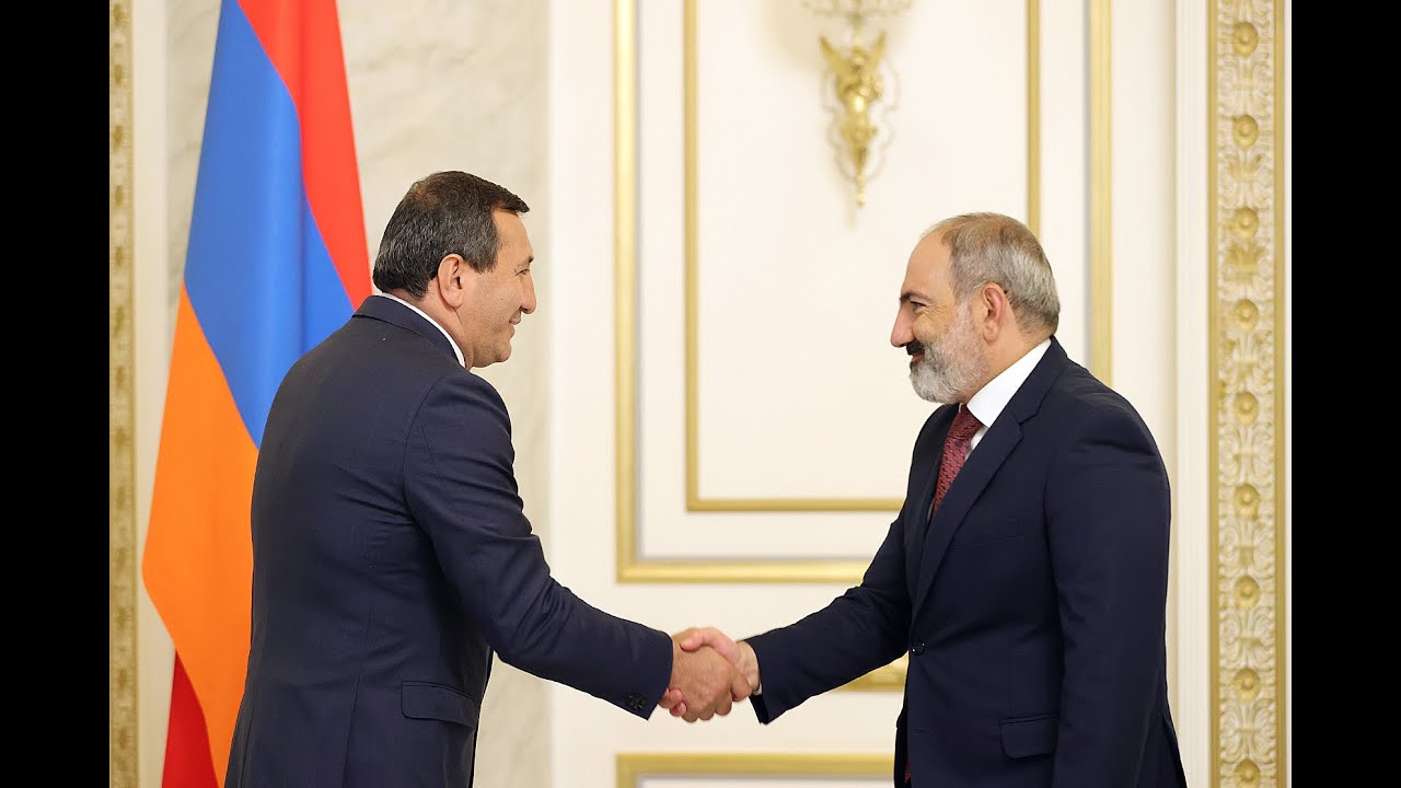 Նիկոլ Փաշինյանը հանդիպել է Տիգրան Արզաքանցյանին