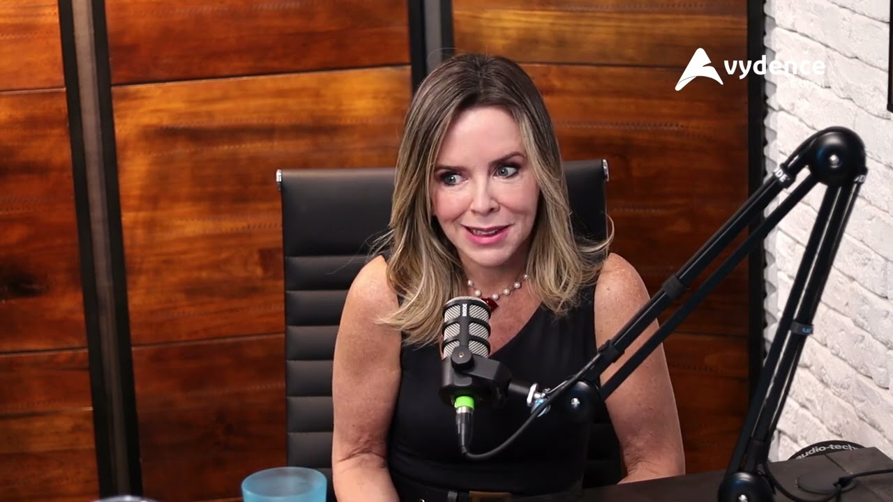 LaserCast  Ep. 3:  Médico x Redes Sociais: vale a pena a exposição?