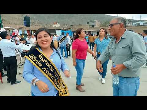 LA BANDA - HOMENAJE A LA CHICHA PERUANA / MIX HUAYNOS (EN VIVO)