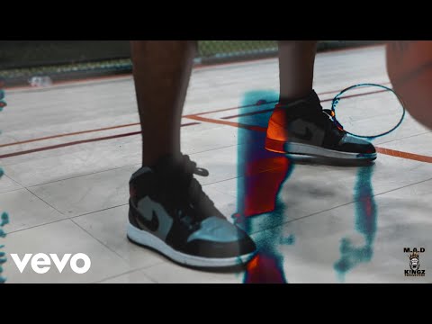 YH Young Dolo - Who You Is ft. YH prince Shorty