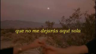 Savina &amp; Drones - Glass Bridge; Traducción al español