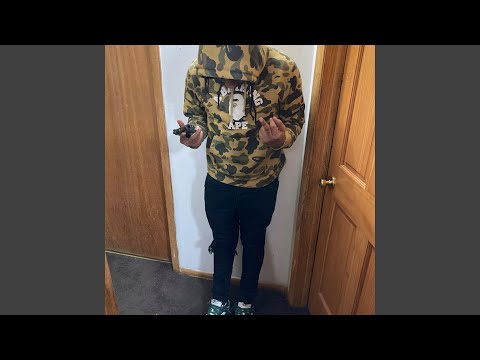 Pet Store (feat. LIL JOHNNY)