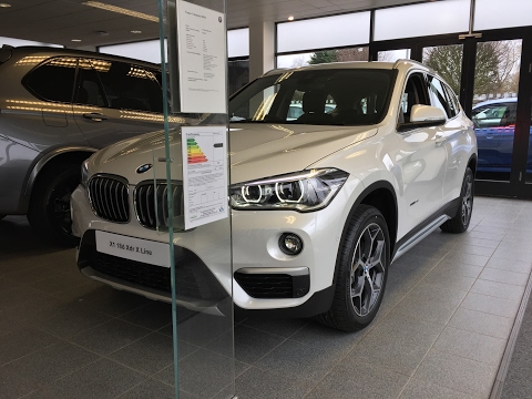 2017 BMW X1 xDrive 18d xLine - Exterior and Interior Review