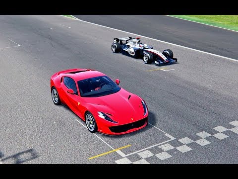 Ferrari 812 Superfast vs Mclaren F1 2005 - Imola