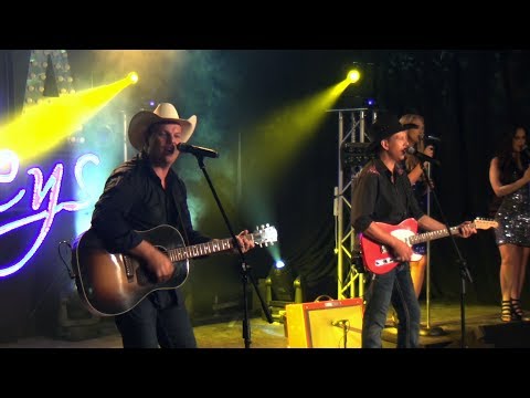 Die Campbells - Rock 'n Roll Kings Medley (Mega Medleys)