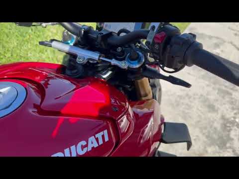 2022 Ducati Streetfighter V4 S in North Miami Beach, Florida - Video 1