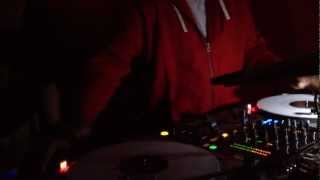 Boi Jeanius & DJ 33 1/3 session Live @ Beauty Bar (Chicago)