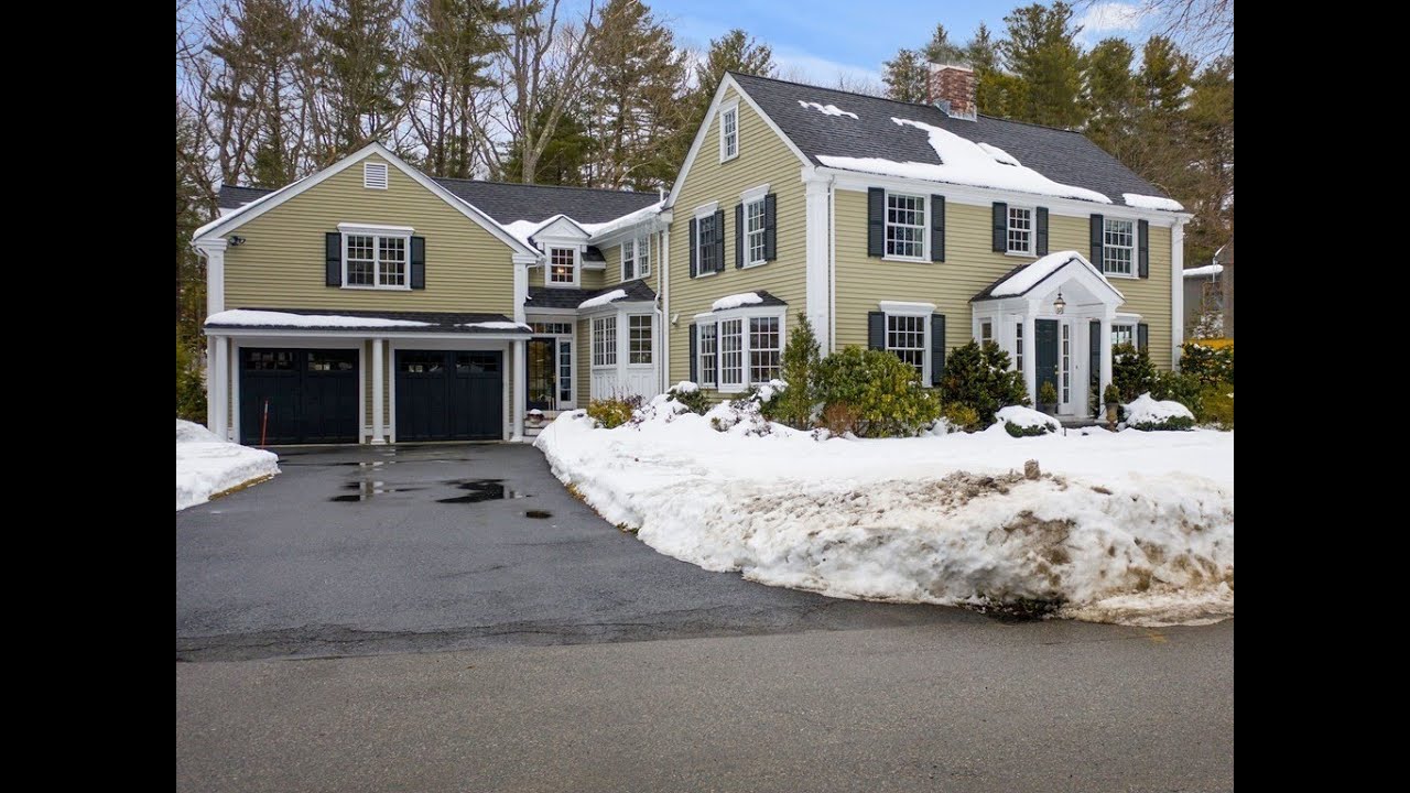 Wellesley, MA Home Tour (Longmeadow Rd)