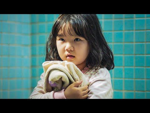 Эта девочка не ВИДИТ и не СЛЫШИТ, и у нее больше нет мамы