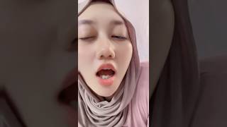 Download lagu Jilbab hyper🤤#jilbab #hijab #trendingshorts #tiktokfyp #fakebody #shorts mp3
