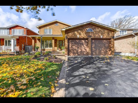 1385 Mayors Manor Oakville