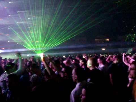 ENTRANCE 2010 Terry Ferminal 1/2