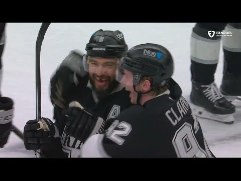 Darcy Kuemper earns a shutout in the Kings’ first home win of the season.