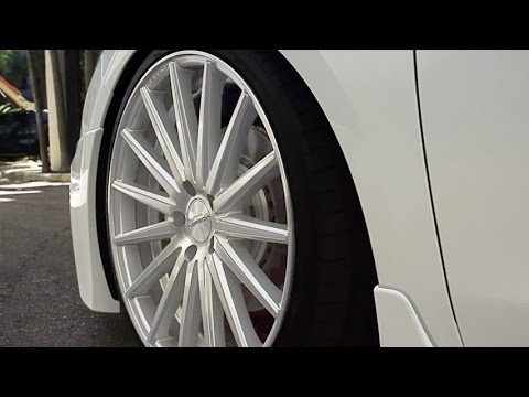 Vossen 20 Inch VFS-2 Concave Wheels on Acura TLX