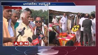 Political Leaders Pays Tribute to EX PM PV Narasimha Rao | Hyderabad | ABN Telugu