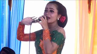 Download lagu DEWE DEWE (ORA USAH NGURUSI URUSANE WONG LIYO) COVER VIDIA ANTAVIA mp3