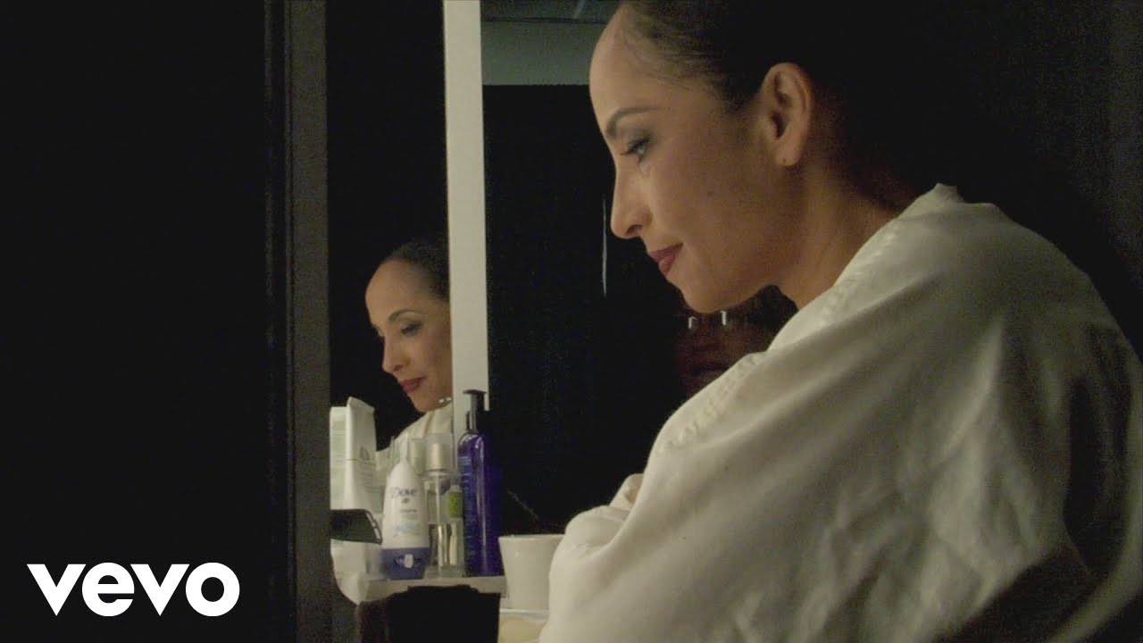Miniature de la vidéo Sade - How Do You Say Thank You? Part 2 (Live) du film Sade : Bring Me Home - Live