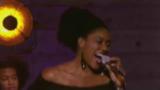 Tricia Evy - Agua De Beber  (Hommage à Al Jarreau)