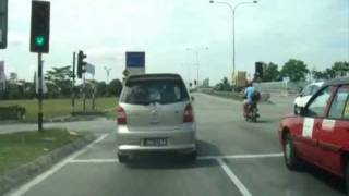 preview picture of video '*Route not usable [路线无法使用]*route to plentong karting-from tebrau jusco'