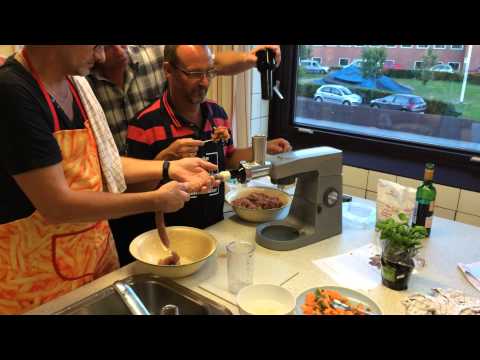 Produktion af medister  - KFUM madaften 10.09.14