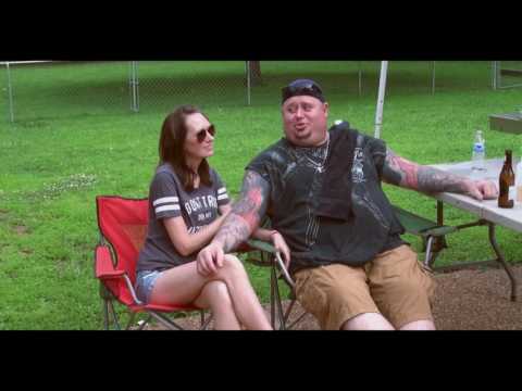 Moccasin Creek ft. Ronnie Davis - Livin' (Official Music Video)