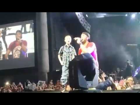 Luke Bryan Lets Little Boy Crash His Party in Tampa