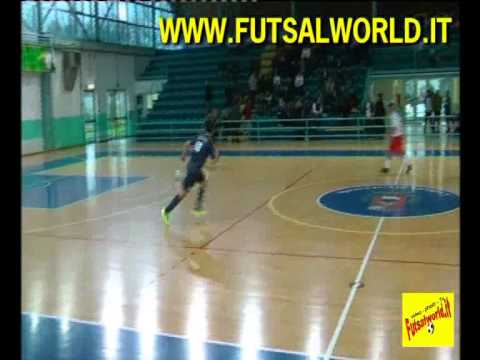 15/11/14 Real Cornaredo - F.lli Bari Reggio Emilia ... Serie B , futsal / calcio a 5