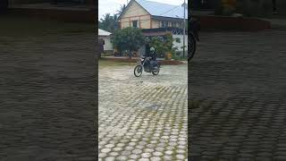 Download lagu KLX 250 ini bos senggol dong#klx mp3 Download lagu KLX 250 ini bos senggol dong#klx mp3