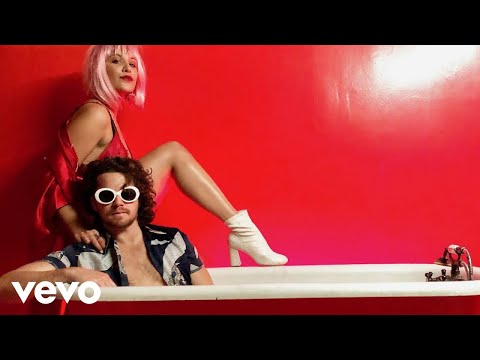 Redondo Red - Dancing Dogs