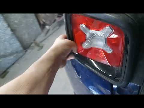 Jeep Renegade Tail Light Bulb Replacement
