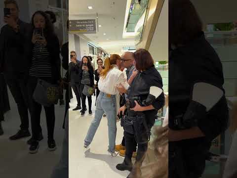 Marina Ruy Barbosa acabou de chegar no evento da Vivara Life em São Paulo#famosos #marinaruybarbosa