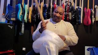 Video thumbnail for RedSub Coliseum Fanned Fret 6-String Bass unboxing and first impressions by Bully Thakidd