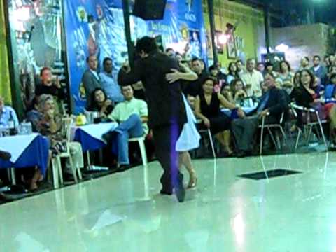  Federico Naveira  and  Inés Muzzopappa  are  dancing  to  the  vals  "  Pequena  "