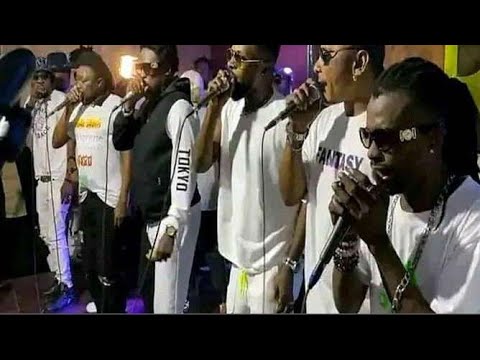 WERRASON, HÉRITIER, WATA ADJANI,EBOALOTIN ET CAFE ROUM SUR LE MÊME PODIUM.