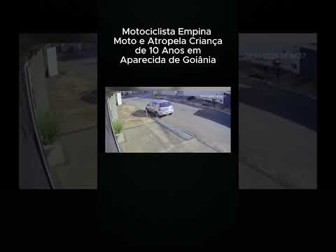 Carro Avança e Atropela Duas Pessoas em Protesto na Bahia#SantoAntoniodeJesus #Bahia #protesto