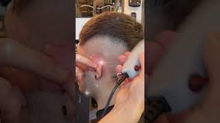 Barbeiro isso se chama derrubar cabelo🫨 #barba #barbarian #barbas #barbearia #barbeariaclassica #ba