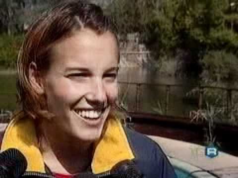 La campionessa di Tuffi Tania Cagnotto si esibisce a Mirabilandia - TG3 RAI