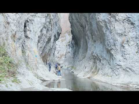 Ramet Canyon: Mysterious And Charming Mountains In The Apuseni
