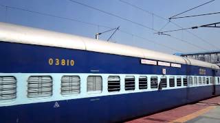preview picture of video '11019 Konark Express rips apart Yerrupalem Station near Vijayawada....'