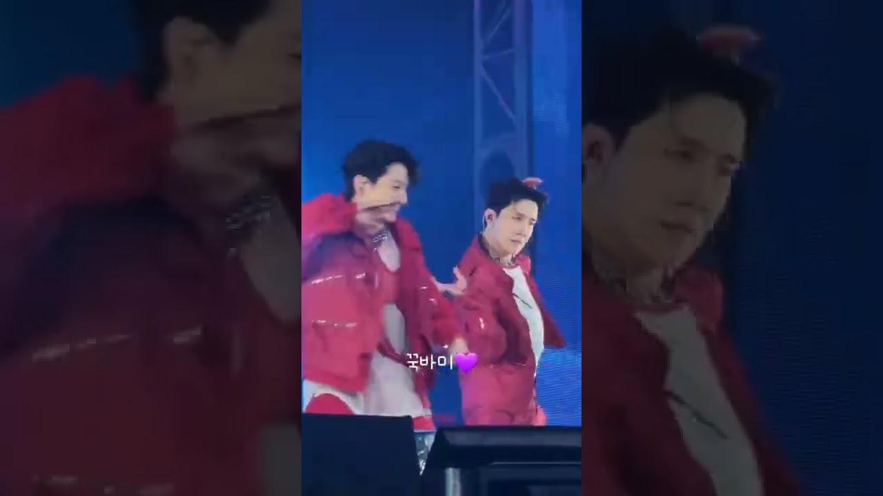 He didn't let Jimin touch his tiddies.. look at his smile 😅