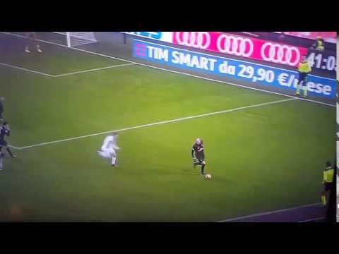 Paletta against Napoli players