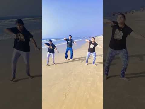 vibing in the beach 🩷🍀🌷