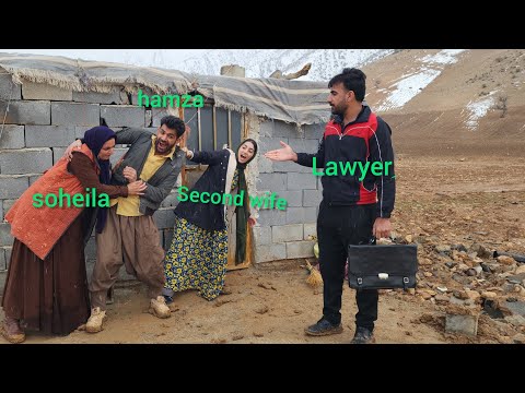 Hamza is released from prison after a long، away from family returns to warm embrace of his family.