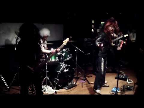 Ozzy Osbourne「Over The Mountain」covered by AXE BOMBER
