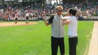 Hold my heart Simple Plan