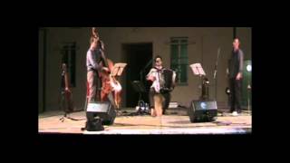 Trio Balachicanta - Un bacio a mezzanotte (G.Kramer)
