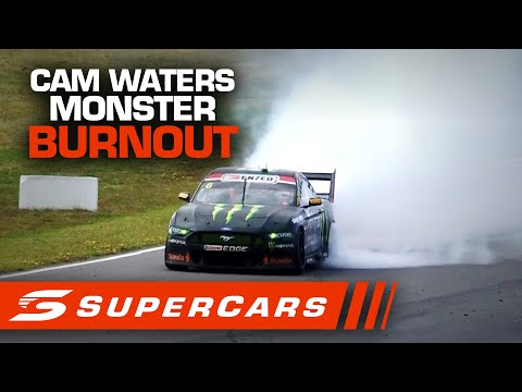 ALL ANGLES: Cam Waters MONSTER BURNOUT - OTR The Bend SuperSprint | Supercars 2020