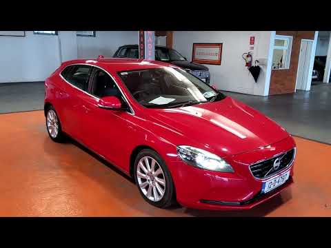 Volvo V40 2012 - Image 2